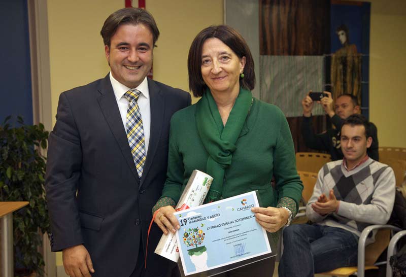 Diego Movellán y Ángela de Meer, en la entrega de premios.